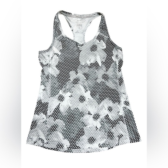 Nike Dri Fit Women’s Tank Top Bundle Size Small - Picture 4 of 7